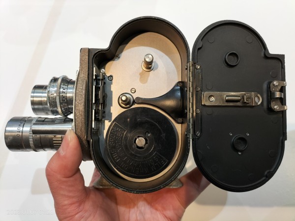 Bell&Howell 8mm 134 Camera ターレット式8ミリカメラ 【公式通販】