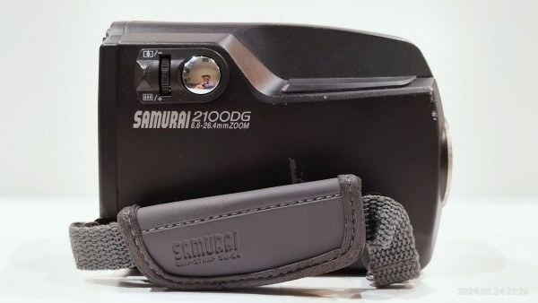 1999/平成11/KYOCERA/SAMURAI 2100DG/京セラ/サムライ/214万画素 1999/平成11/KYOCERA/SAMURAI 2100DG/京セラ/サムライ/214万画素