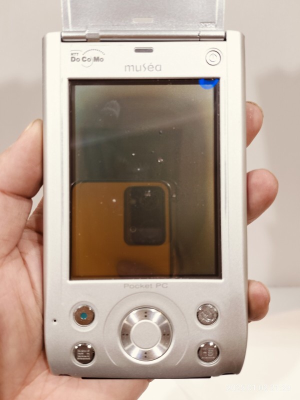 2002/平成14/CASIO/NTT DoCoMo/musea/PocketPC/アルミボディ/シルバー