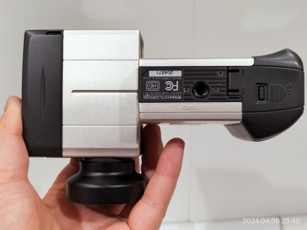 1998/平成10/Nikon/COOLPIX E900/ニコン初のニッコールレンズ搭載機