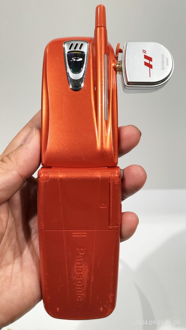 2002/平成14/Panasonic/KX-HV210/AirH/DDIポケット/SDカード/Treva