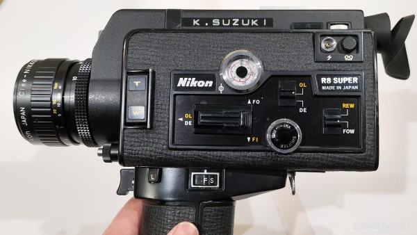 Nikon R8 SUPER ビデオカメラ 1973/昭和48/Nikon/R8 SUPER ZOOM/Super8/光学8倍/100コマ逆転
