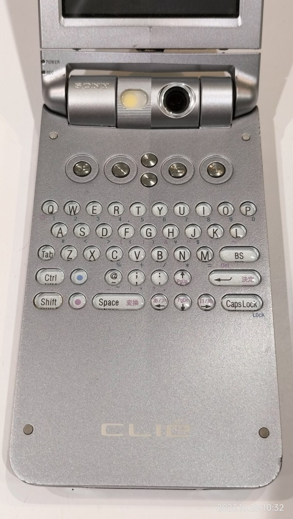 2003/平成15/SONY/PEG-NX80V/CLIE/クリエ/PalmOS5/折り畳み/QWERTY