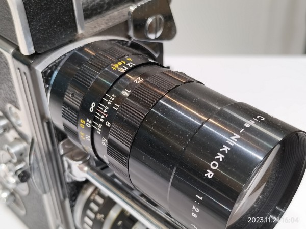 h*7様 16mmカメラ　BOLEX H16Reflex　ズームレンズ付　中古・ 16mm フィルムカメラ BOLEX H16 SB ボレックス スイス 16 ZOOM レンズ