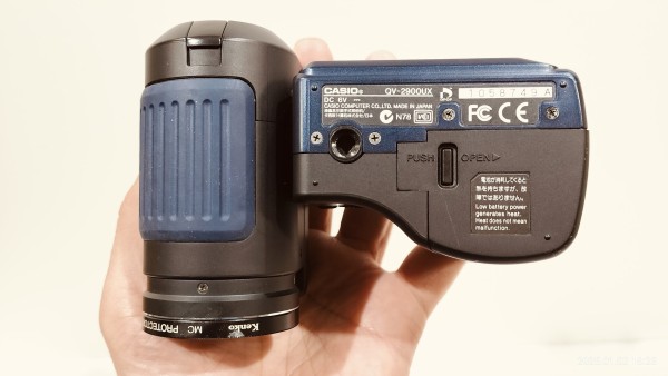 2001/平成13/CASIO/QV-2900UX/211万画素/光学8倍/CF Type2 microdrive