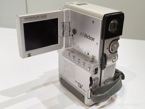 1997/平成9/Victor/GR-DVX/電源連動レンズカバー/オートフラッシュ