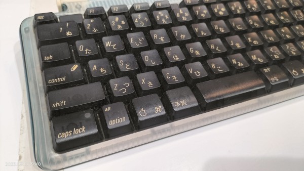 1998/平成10/Apple/Apple USB Keyboard/初代iMac付属キーボード/USB1.1/ボンダイブルー/中国製/ :  Extinct Media Museum | 絶滅メディア博物館