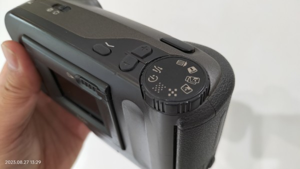1996/平成8/Apple/QuickTake200/5V SmartMedia/FujiFilm共同開発 1996/平成8/Apple/QuickTake200/5V SmartMedia/FujiFilm共同開発