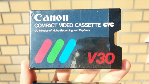 1980/昭和55/Canon/CVC/COMPACT VIDEO CASSETTE/V30/コンパクトビデオカセット/キヤノン/船井電機が開発したフォーマット/  : Extinct Media Museum | 絶滅メディア博物館