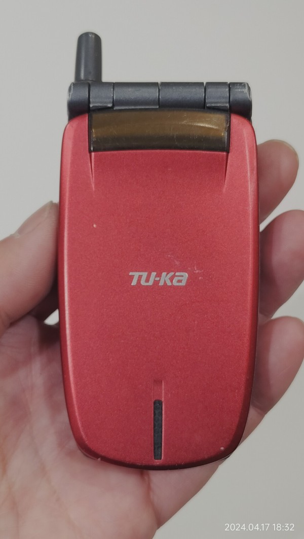 2002/平成14/Kyocera/TK22/京セラ/Tu-ka/マグネシウムダイキャスト/薄