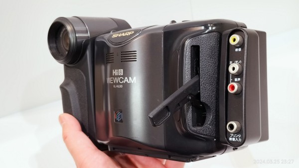 SHARP Hi8 ビデオカメラ VL-HL15 液晶ビューカム SHARP Hi8 ビデオカメラ VL-HL15 液晶ビューカム SHARP ビデオカメラ