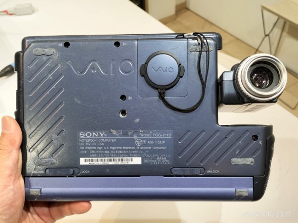 2000/平成12/SONY/PCG-GT1/VAIO GT/バイオGT/パーキャスTV/URecSight/TM5600/6.4型液晶/ライブ発信/光学10倍ズーム/  : Extinct Media Museum | 絶滅メディア博物館