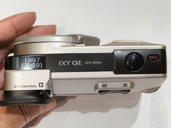 1997/平成9/Canon/IXY GE/APSフィルムカメラ/4倍ズーム/視線入力