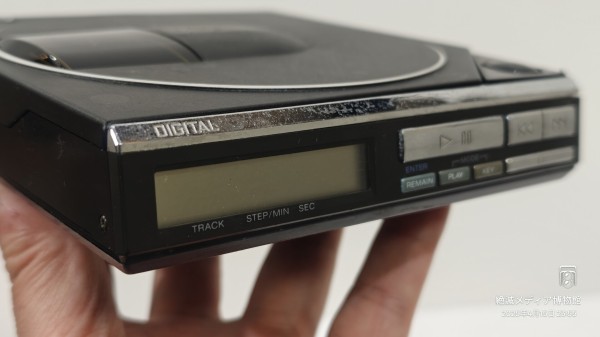 1986/昭和61/SONY/D-50MkⅡ/Discman/ソニー/ディスクマン/背面に巨大な