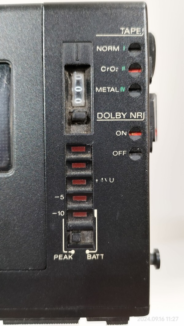 1982/昭和57/SONY/WM-D6/WALKMAN PROFESSIONAL/NORM.CrO2.METAL/DOLBY