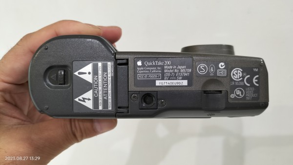 1996/平成8/Apple/QuickTake200/5V SmartMedia/FujiFilm共同開発 1996/平成8/Apple/QuickTake200/5V SmartMedia/FujiFilm共同開発