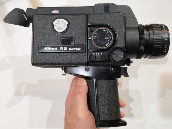 1973/昭和48/Nikon/R8 SUPER ZOOM/Super8/光学8倍/100コマ逆転