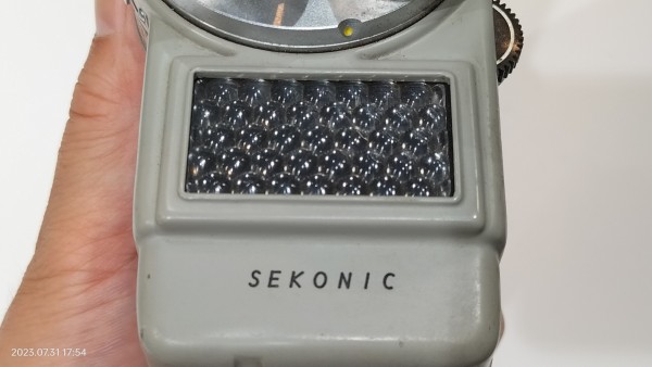 1961/昭和36/SEKONIC/SEKONIC 8/セコニックエルマチック8 53B/3本ターレット/ダブル8/ : Extinct Media  Museum：絶滅メディア博物館