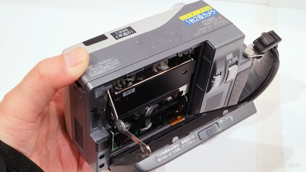 1996/平成8/SHARP/VL-DX1/DIGITAL VIEWCAM/DV/シャープ/液晶