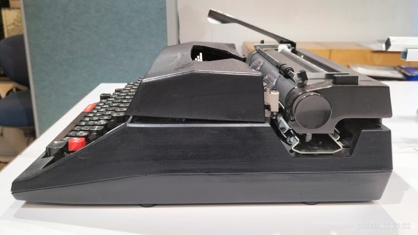 1970?/昭和45/シルバー精工/SILVER REED 810N/タイプライター