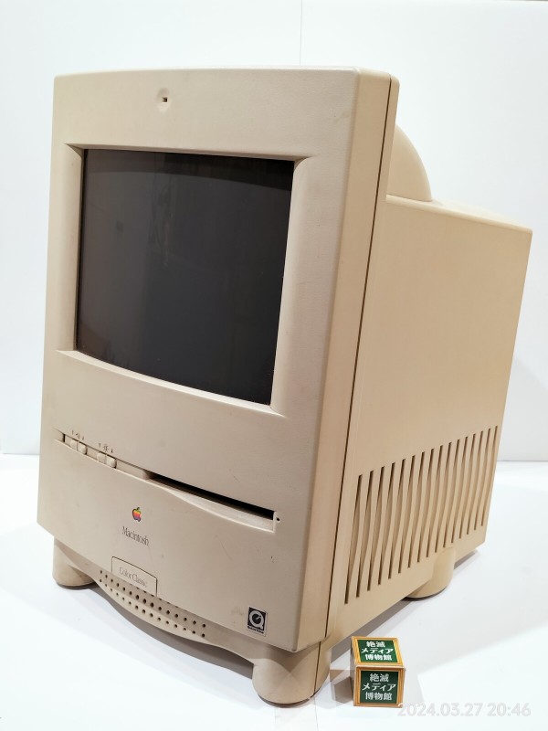 1993/平成5/Apple/Macintosh Color Classic/Motorola 68030 16MHz
