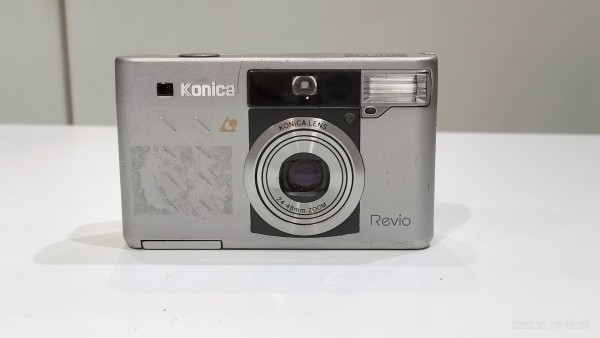 1997/平成9/Konica/Revio/APSフィルムカメラ/2倍ズーム/ : Extinct