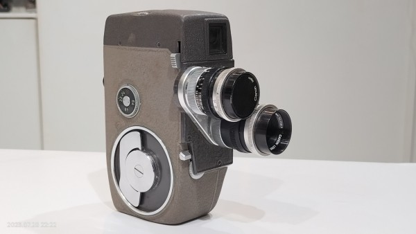 1956/昭和31/Canon/Cine 8-T/Canon Eight/2ターレット/キヤノンC-8ウント/キヤノン初の8mmカメラ/国産3機種目/グッドデザイン賞第1号/ダブル8/  : Extinct Media Museum | 絶滅メディア博物館