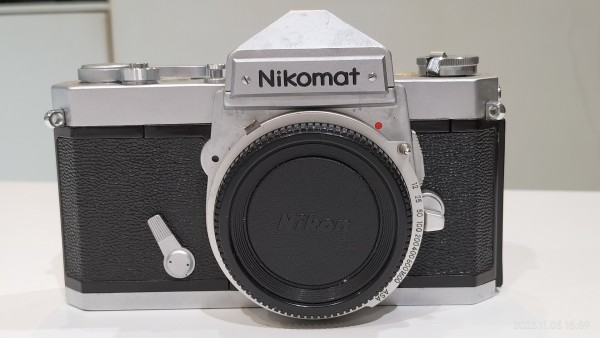 1965/昭和40/Nikon/Nikomat FT/集光式TTL連動露出計/普及型一眼レフ/シルバー/ : Extinct Media Museum  | 絶滅メディア博物館