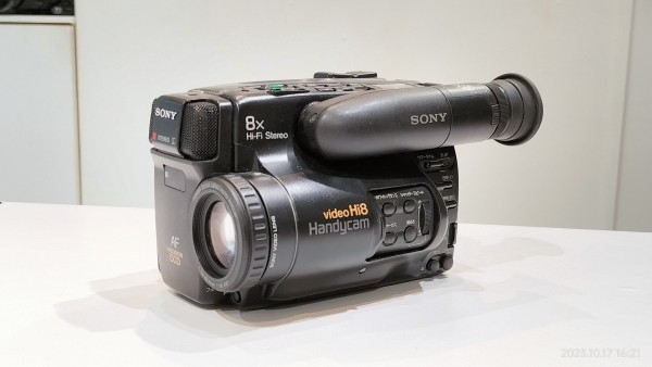 1991/平成3/SONY/CCD-TR705/ビューティフルパスポートサイズ/Hi8