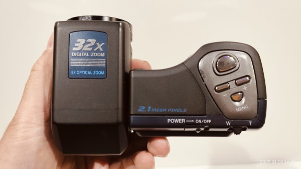 2001/平成13/CASIO/QV-2900UX/211万画素/光学8倍/CF Type2 microdrive