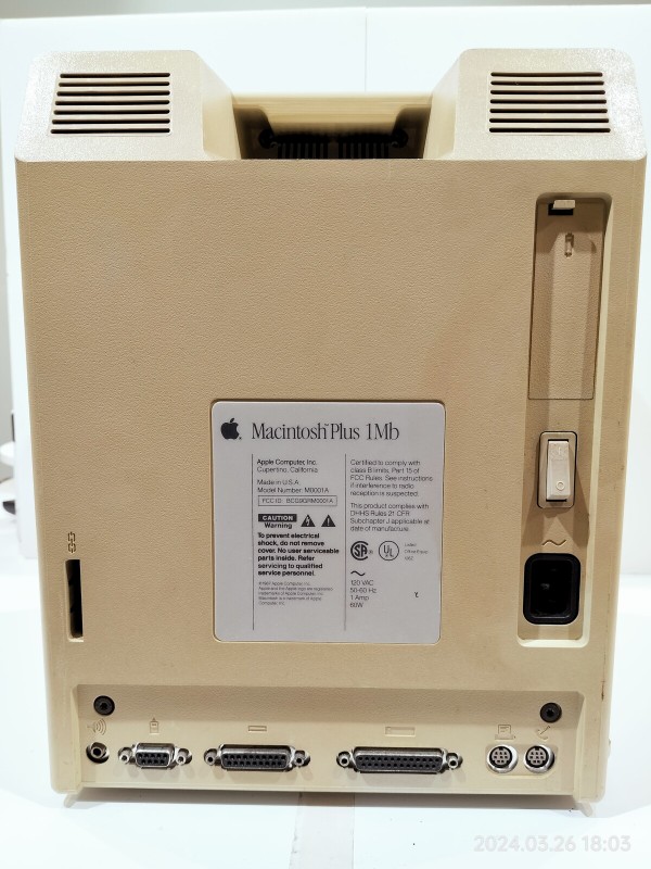 1986/平成8/Apple/Macintosh Plus/Motorola 68000 @ 7.8 MHz/1MB