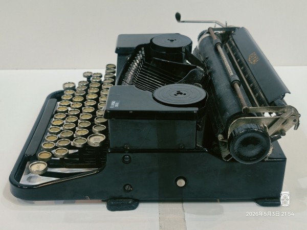 1936/昭和11/ROYAL/Model O/Touch Control/Portable Typewriter