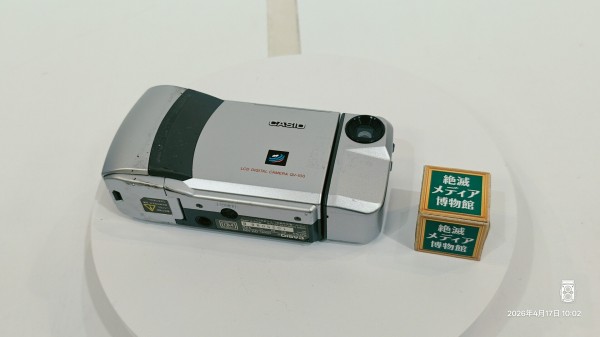 1996/平成8/CASIO/QV-100/シリーズ初のVGA/メモリー4MB/64枚撮影可能