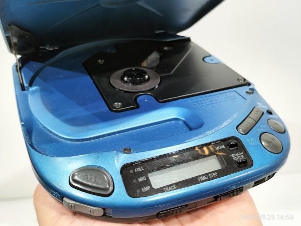 1994/平成6/AIWA/XP-80G/絵の出るCDグラフィックス対応/COMPACT DISC