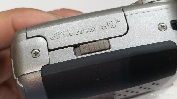 1998/平成10/TOSHIBA/PDR-M1/Allegretto M1/アレグレットM1/150万画素