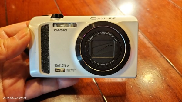 CASIO デジタルカメラ 12.5倍ズーム ASCII.jp：カシオの「EXILIM」に