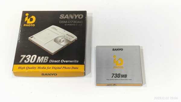 2000/平成12/SANYO/iD PHOTO DISK/DSM-D730AC/730MB/2型光磁気ディスク
