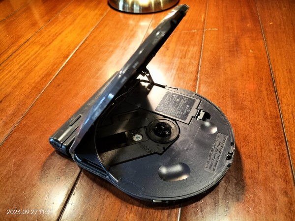 1995/平成7/SONY/D-777/Discman ESP/1vit DAC/AVLS/DBB/ガム型充