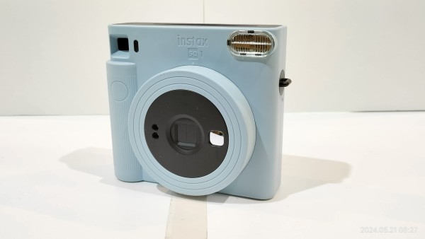 チェキスクエア instax SQUARE SQ1 グレイシャーブルー チェキスクエア instax SQUARE SQ1 グレイシャーブルー