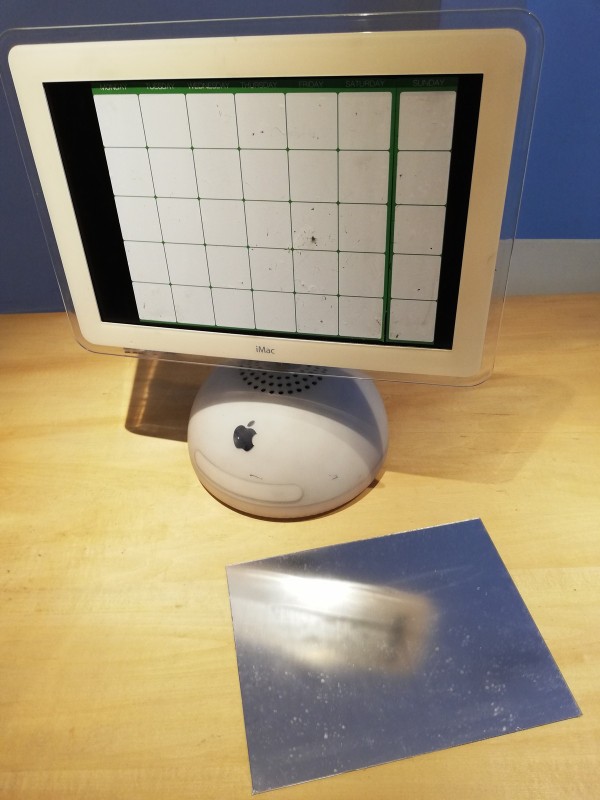 Apple iMac G4を改造した卓上ミラー ※インテリア