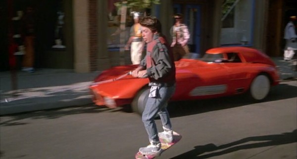 バック・トゥ・ザ・フューチャーPART2のどこにブレードランナーの