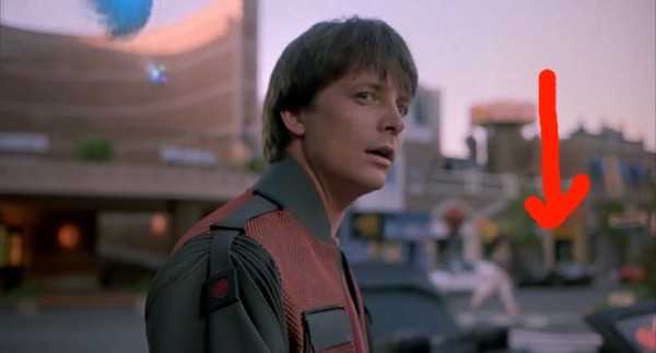バック・トゥ・ザ・フューチャーPART2のどこにブレードランナーの