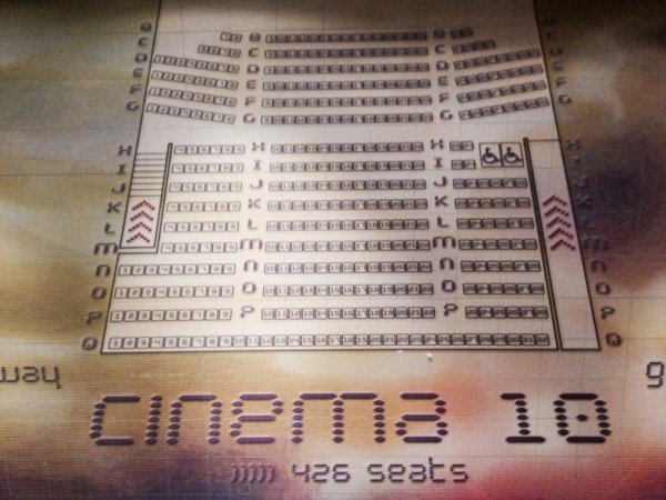 シネプレックス幕張screen10のベスト座席はe16だ himag