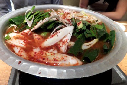 韓国料理 ハラペコ食堂 ひね鶏タッタン鍋 Fleur De Coeur ココロノハナ