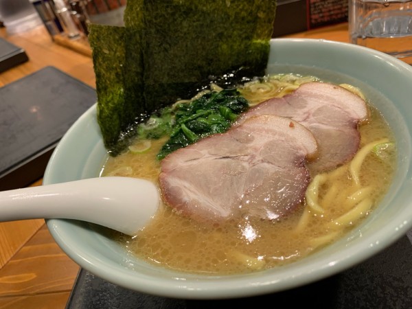 豚骨醤油ラーメン 銀八商店 銀座 Fleur De Coeur ココロノハナ