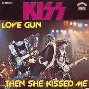 Love Gun / ラヴ・ガン（KISS / キッス）1977 : 洋楽和訳 Neverending