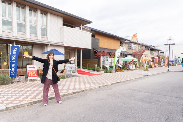 11 15 日 10 00 16 00まで マルシェイベント開催 フード 雑貨 可愛いバルーンなどが1号線に集結 ひらつー広告 枚方つーしん