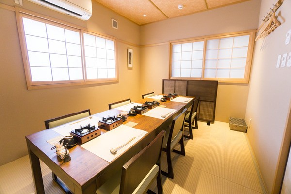 個室予約を頼まれて困ってない お料理も美味しくリーズナブルなお店がここにあり 近くにはオシャレなカフェも ひらつー広告 枚方つーしん
