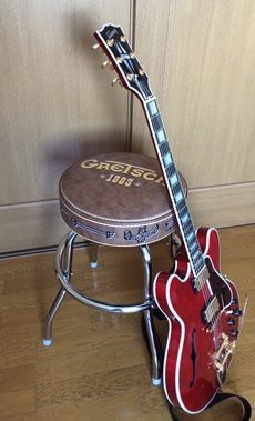 グレッチのギター・・・用スツール : Hard Road To Babylon