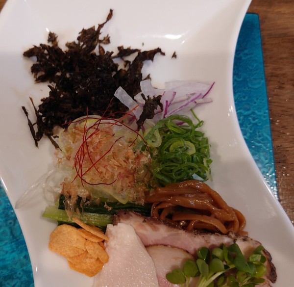 Noodle Dishes 粋蓮華（すいれんか）【かつおNOODLE＋煮ぶた